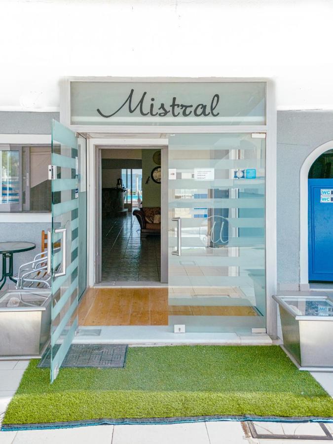 Mistral Apartment Souvala Bagian luar foto