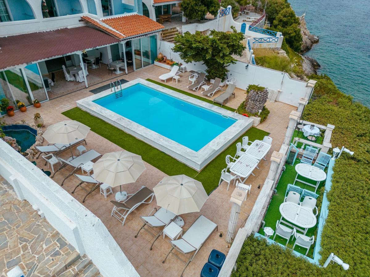 Mistral Apartment Souvala Bagian luar foto